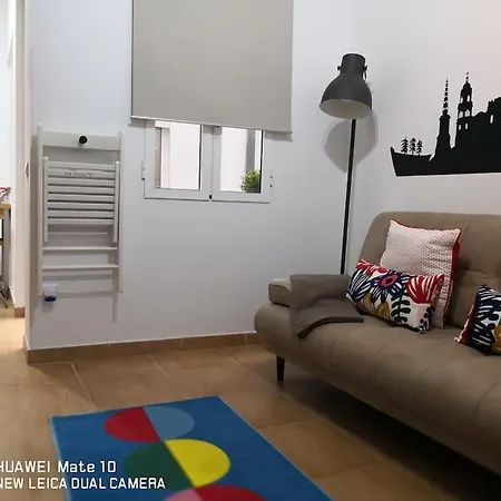 New!! - Dowtown Ollerias Apartment Malaga
